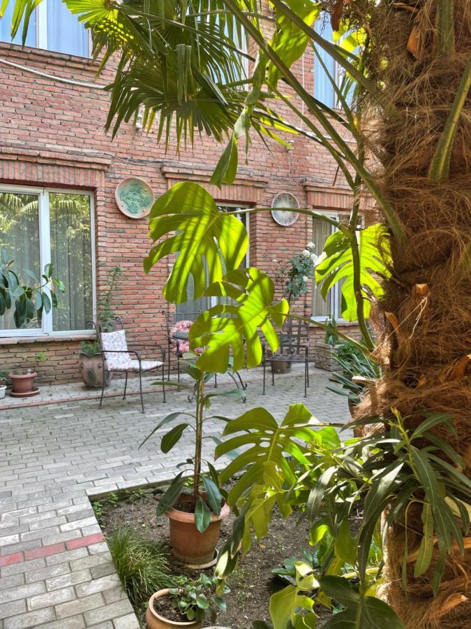 Hotel Kalanga Tbiliszi Kültér fotó
