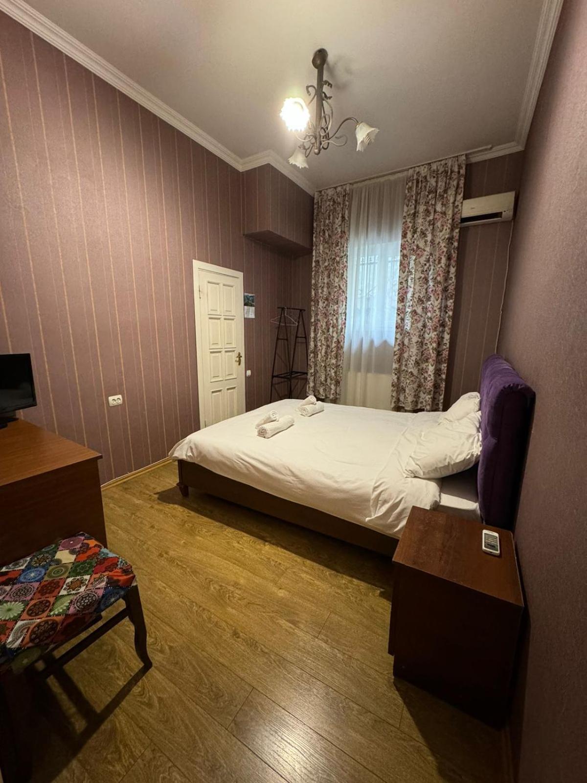 Hotel Kalanga Tbiliszi Szoba fotó