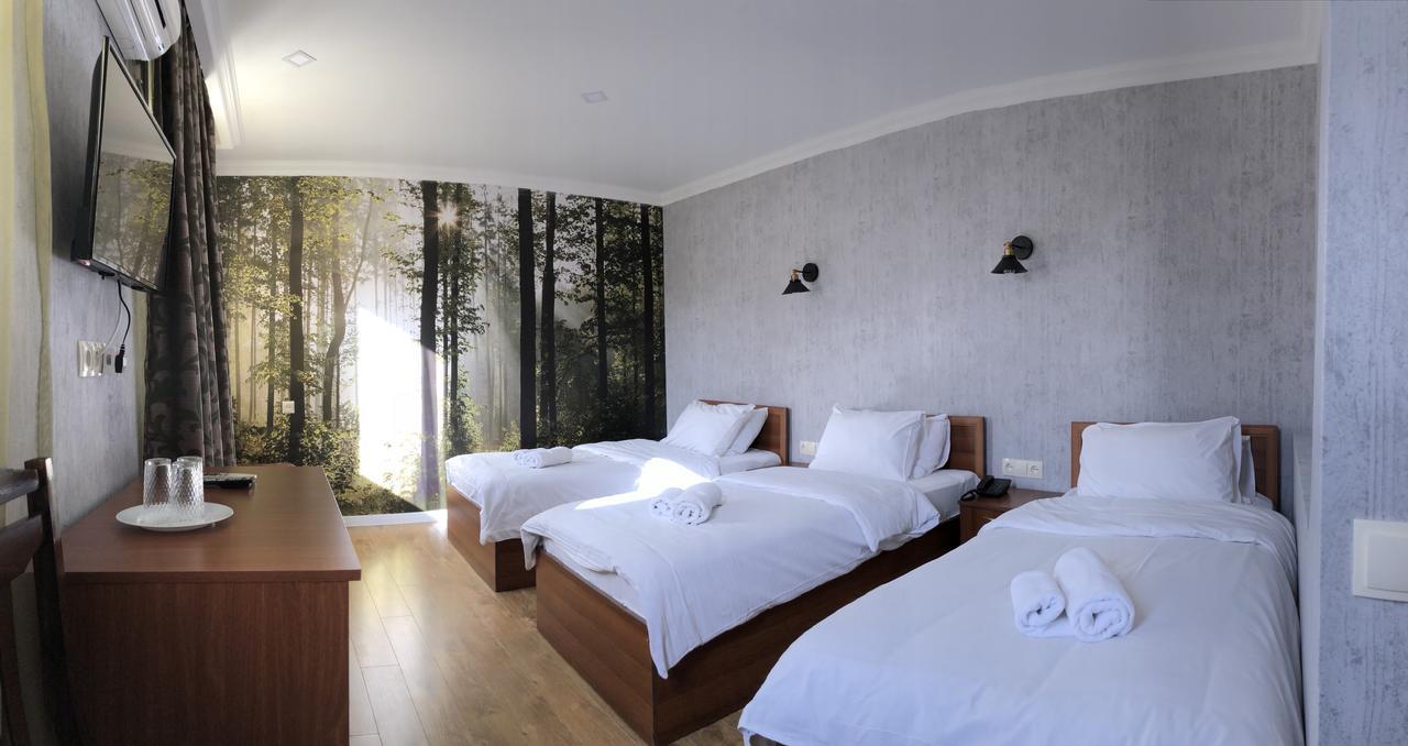 Hotel Kalanga Tbiliszi Kültér fotó
